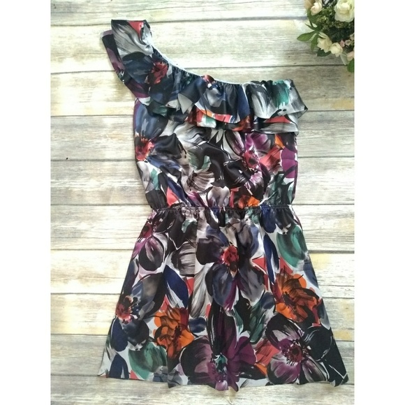 LC Lauren Conrad Dresses & Skirts - LC Lauren Conrad One Shoulder Floral Dress